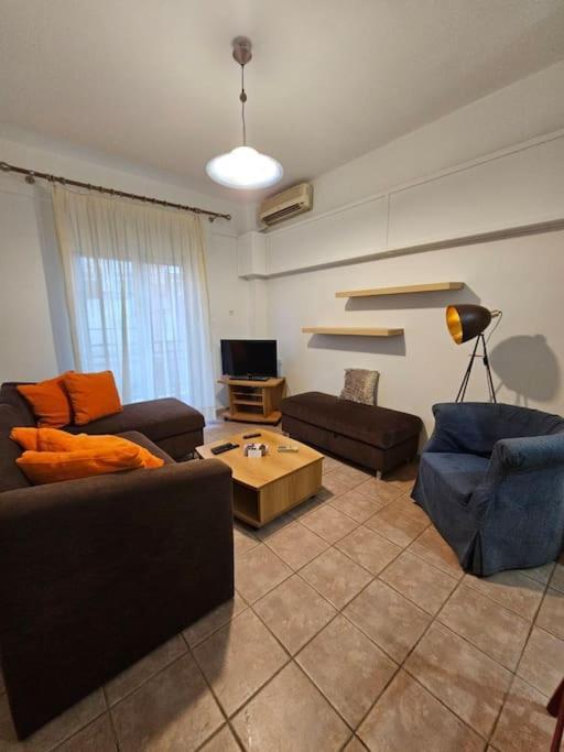 Kt Apartment Драма Екстериор снимка