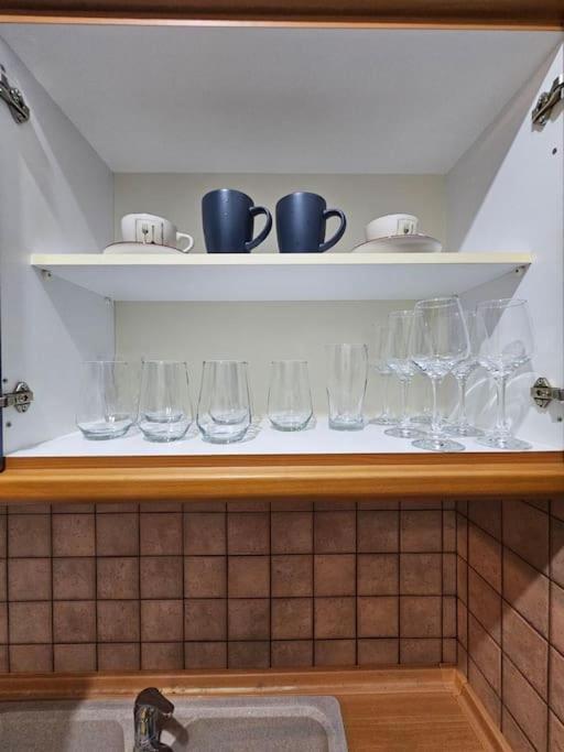 Kt Apartment Драма Екстериор снимка