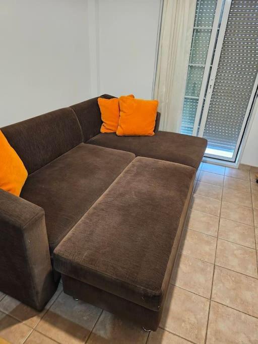 Kt Apartment Драма Екстериор снимка